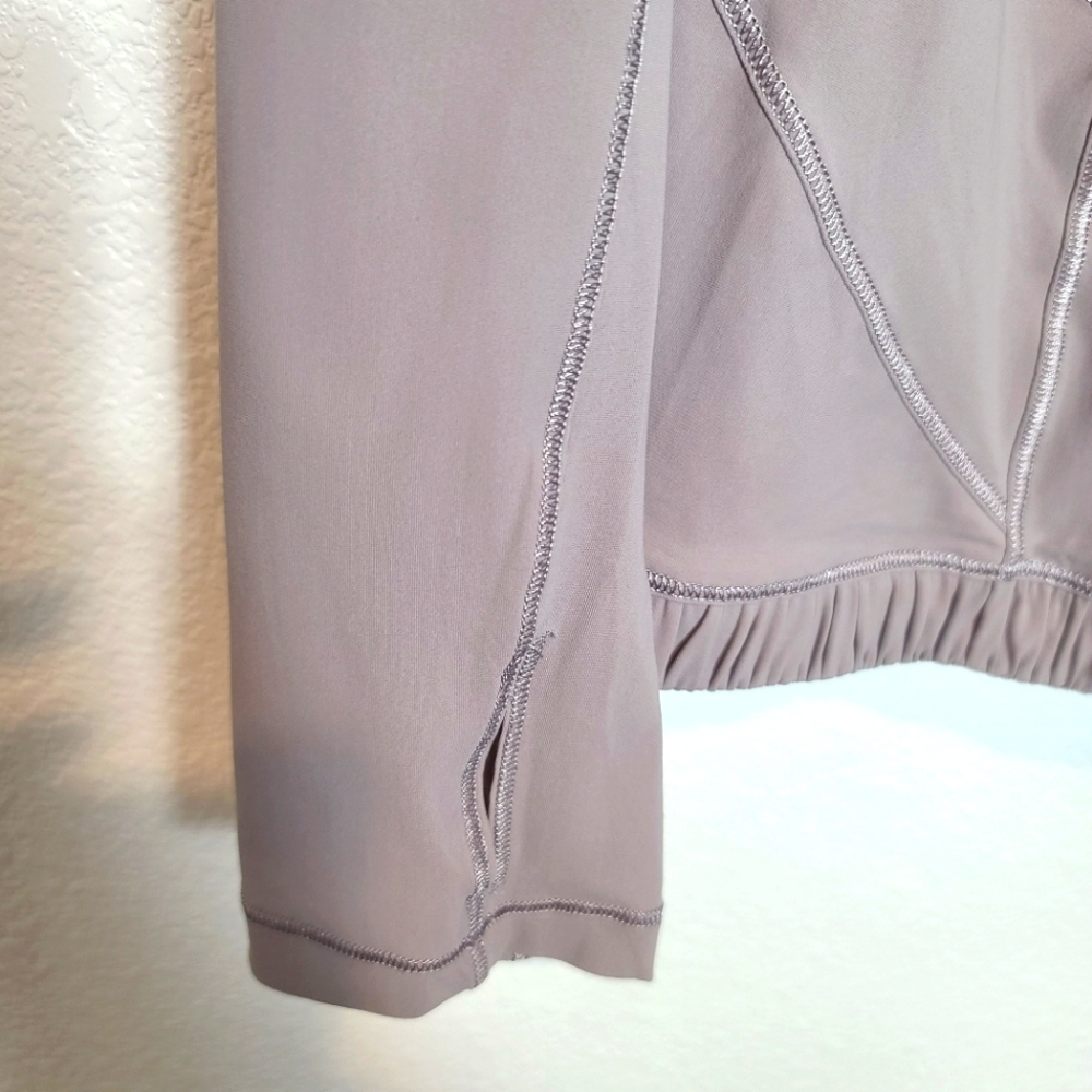 LULULEMON Water Bound Hoodie in Dark Chrome - Picture 11 of 13